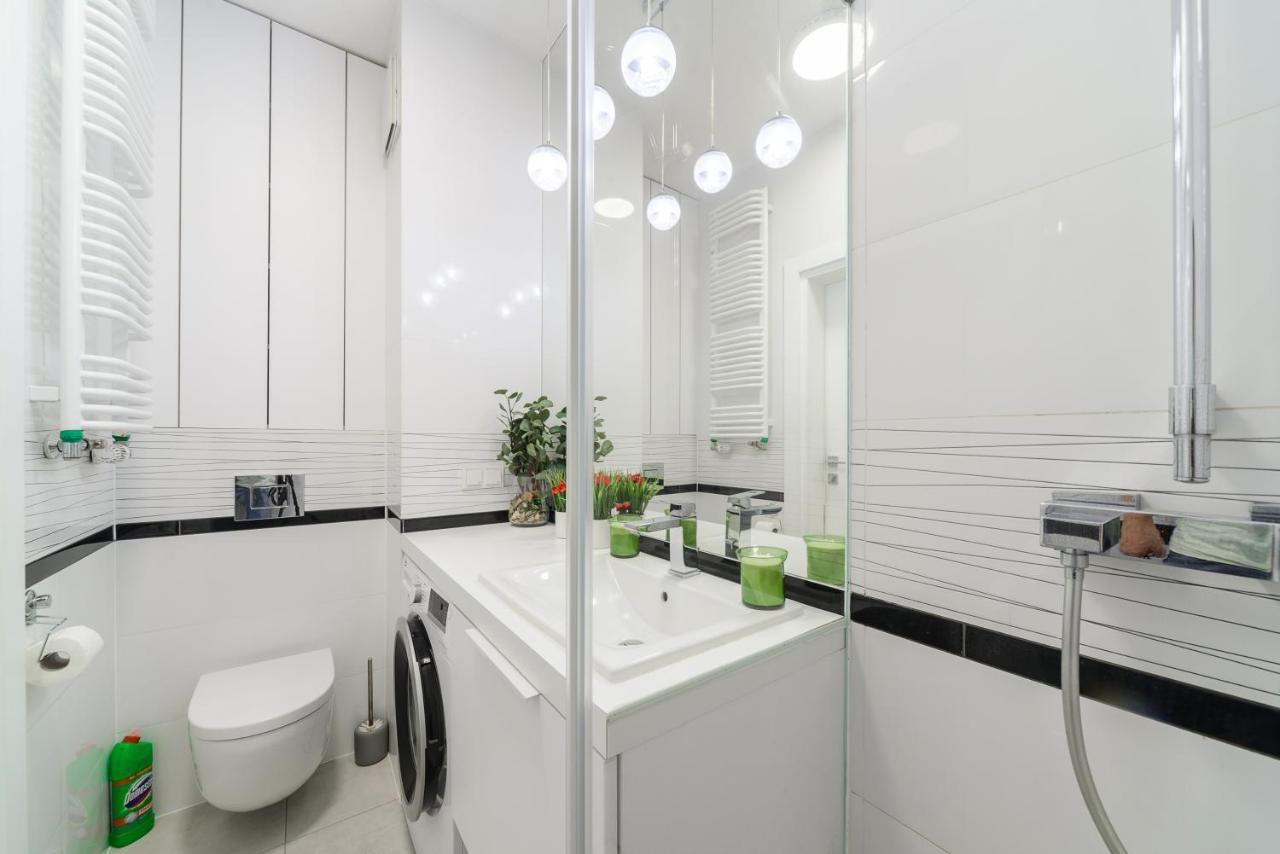 Lägenhetshotell Lumina Luxury In Mennica Warszawa